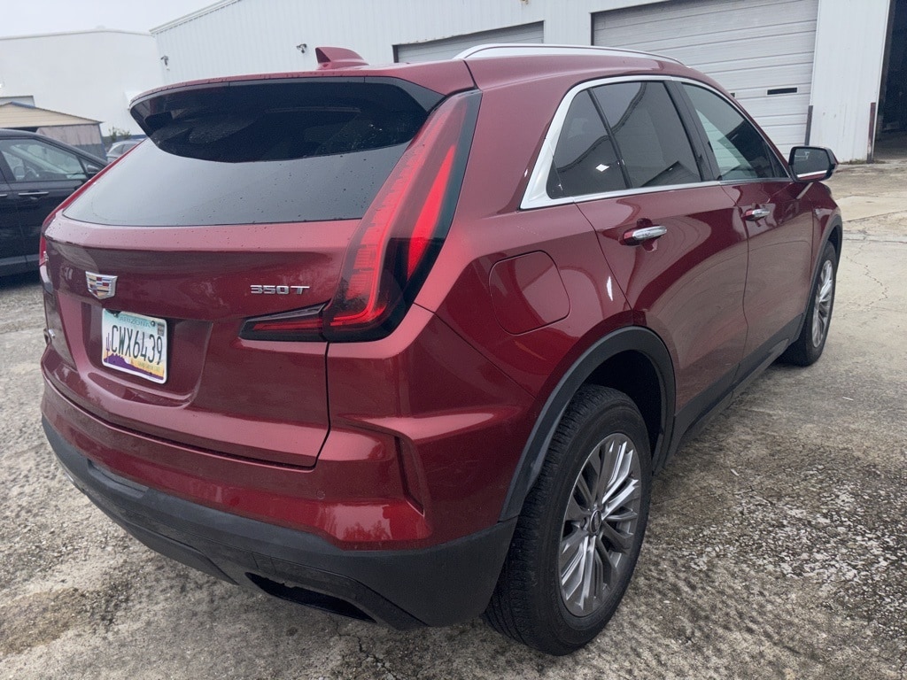 Thumbnail: 2024 Cadillac XT4 - 5