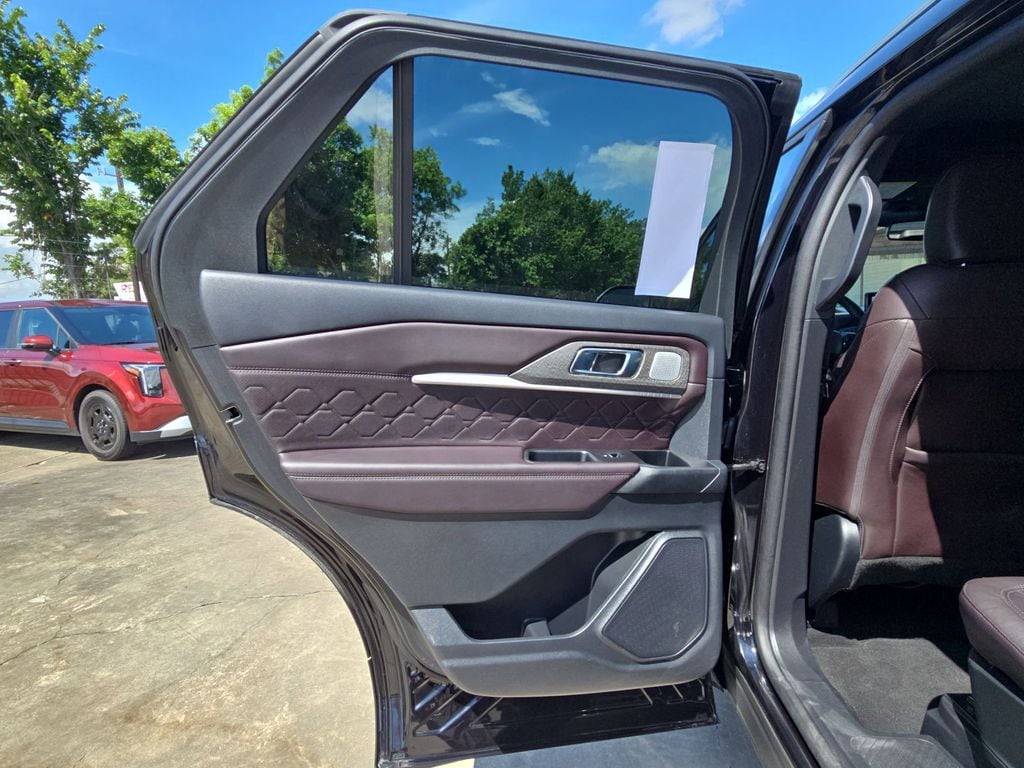 Thumbnail: 2025 Ford Explorer - 25