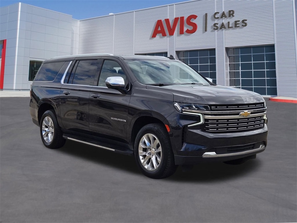 Thumbnail: 2023 Chevrolet Suburban - 3