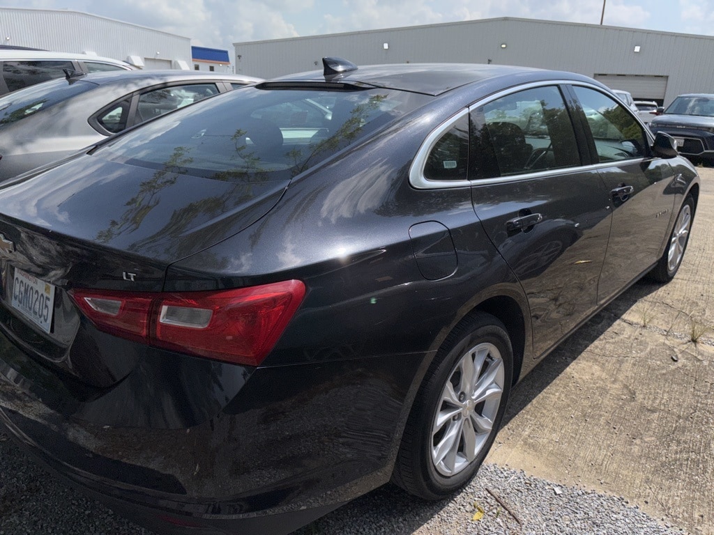 Thumbnail: 2023 Chevrolet Malibu - 4