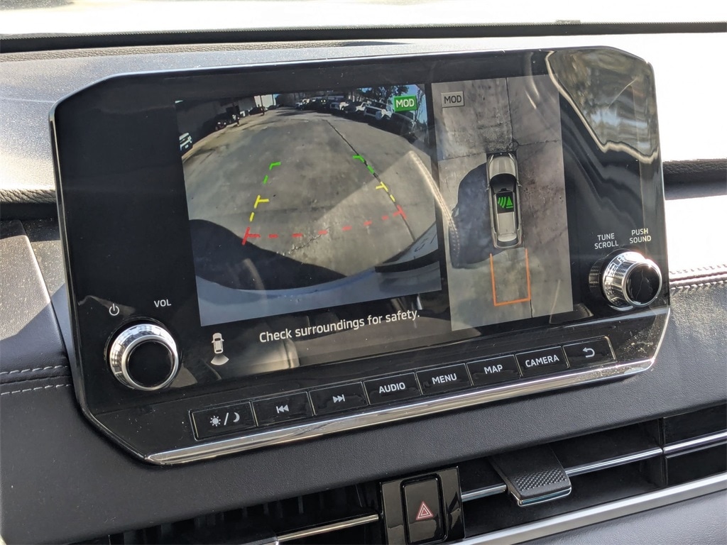 Thumbnail: 2024 Mitsubishi Outlander - 20