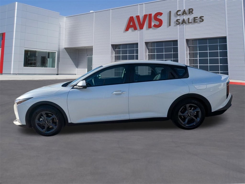 Thumbnail: 2025 Kia K4 - 10