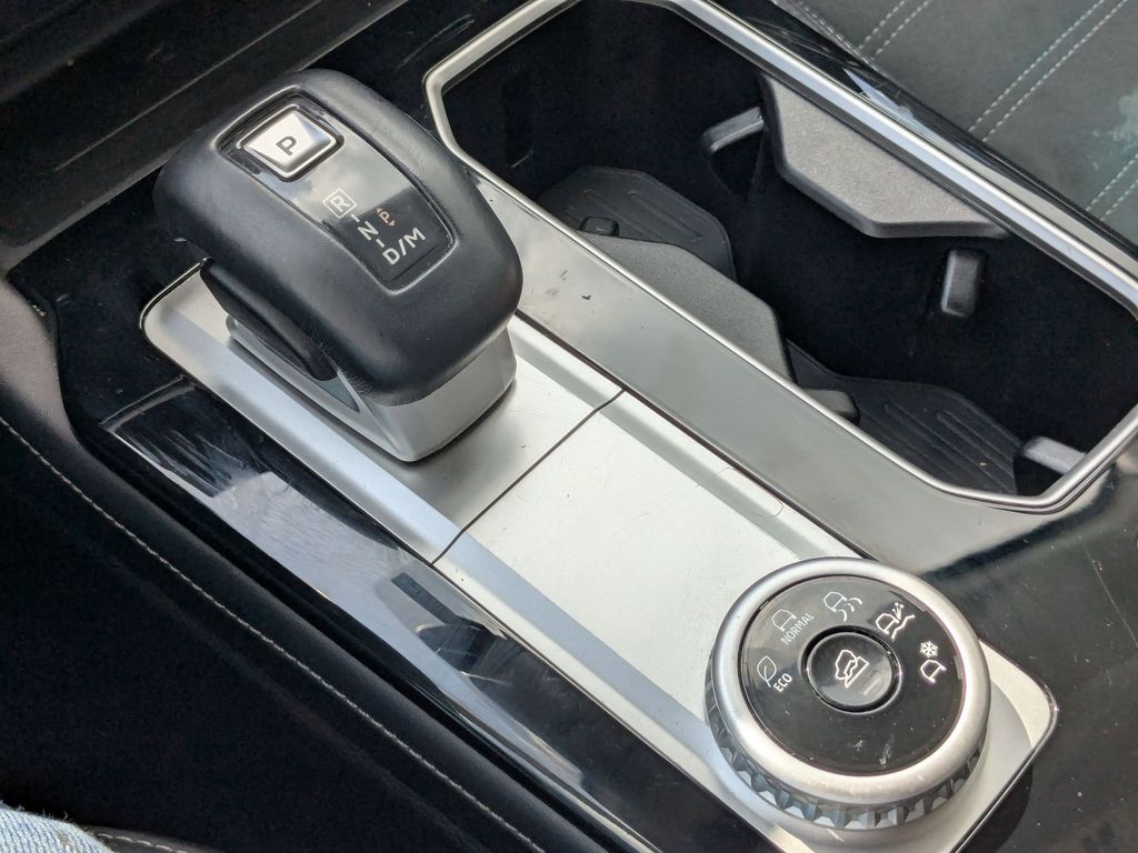 Thumbnail: 2025 Mitsubishi Outlander - 19