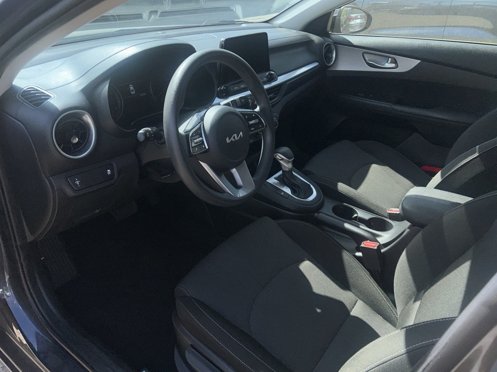 Thumbnail: 2024 Kia Forte - 7