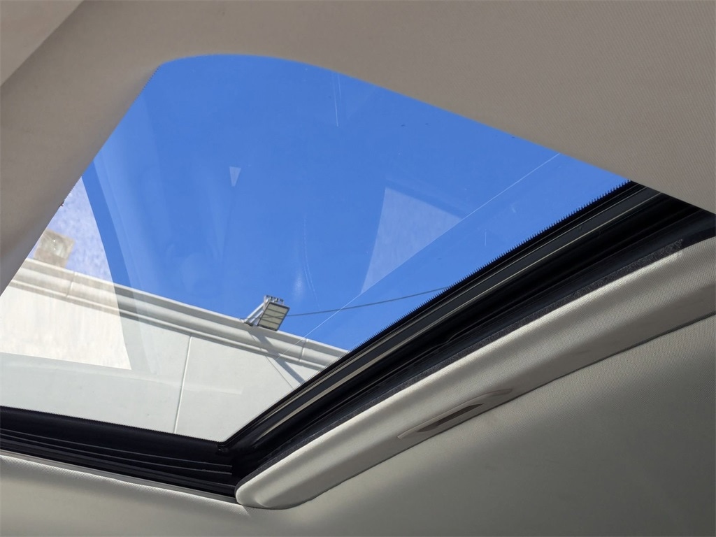 Thumbnail: 2023 INFINITI QX80 - 19