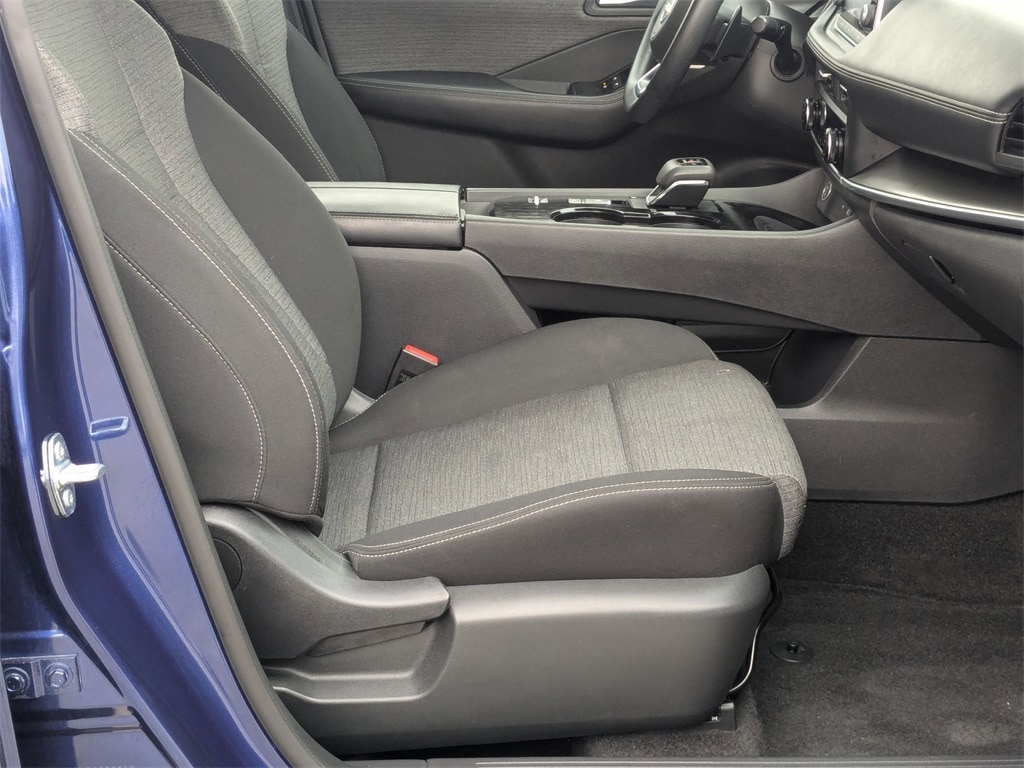 Thumbnail: 2023 Nissan Rogue - 31