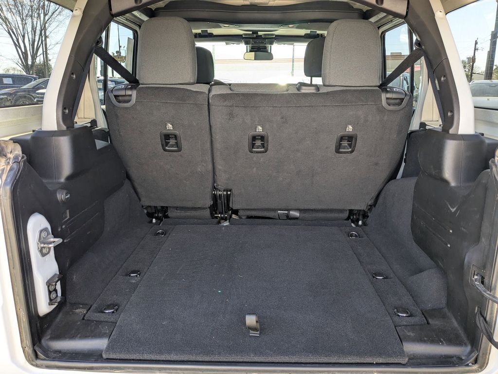 Thumbnail: 2025 Jeep Wrangler - 29