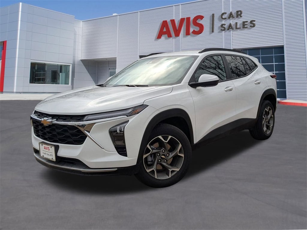 Thumbnail: 2025 Chevrolet Trax - 1