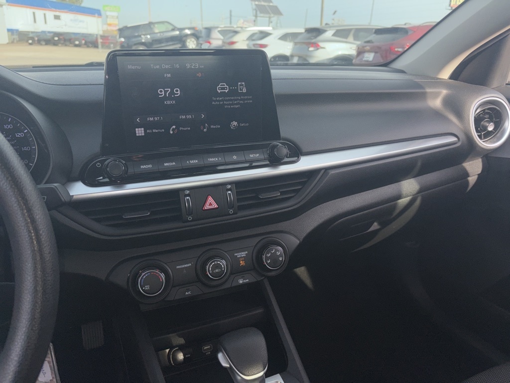 Thumbnail: 2024 Kia Forte - 8