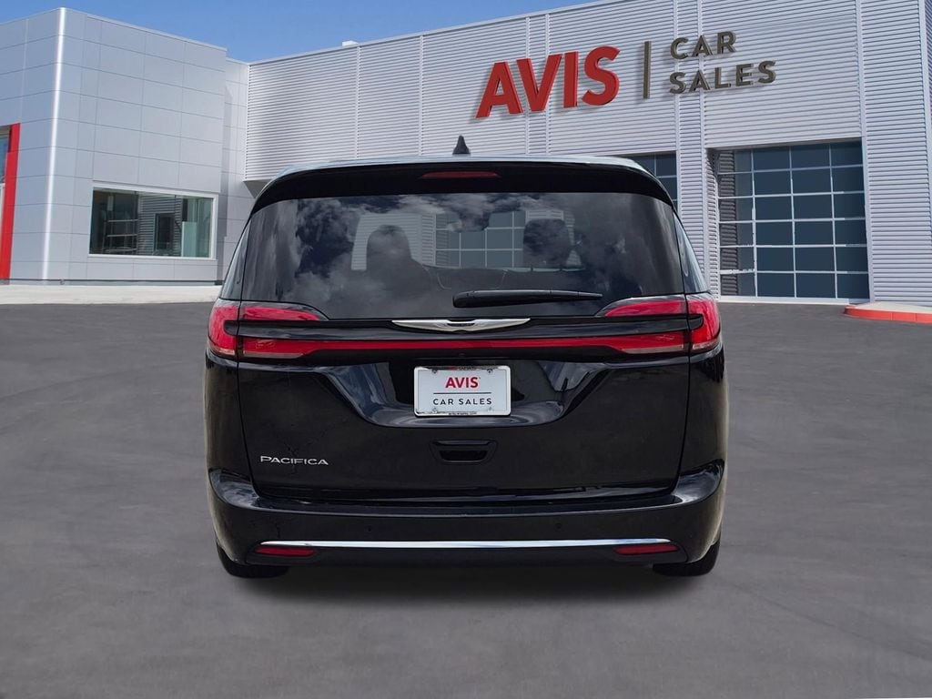 Thumbnail: 2025 Chrysler Pacifica - 7