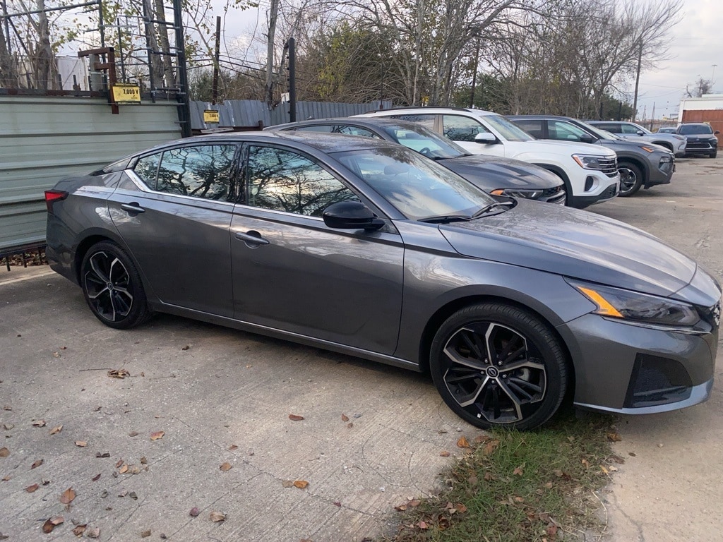 Thumbnail: 2025 Nissan Altima - 2