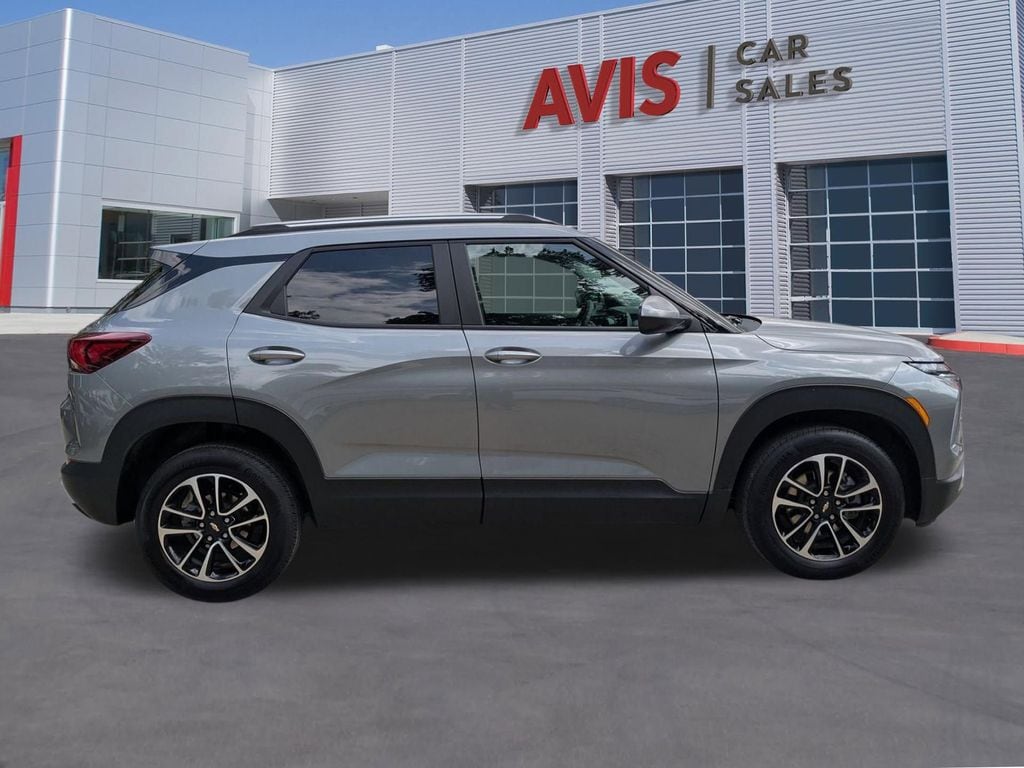 Thumbnail: 2025 Chevrolet TrailBlazer - 5