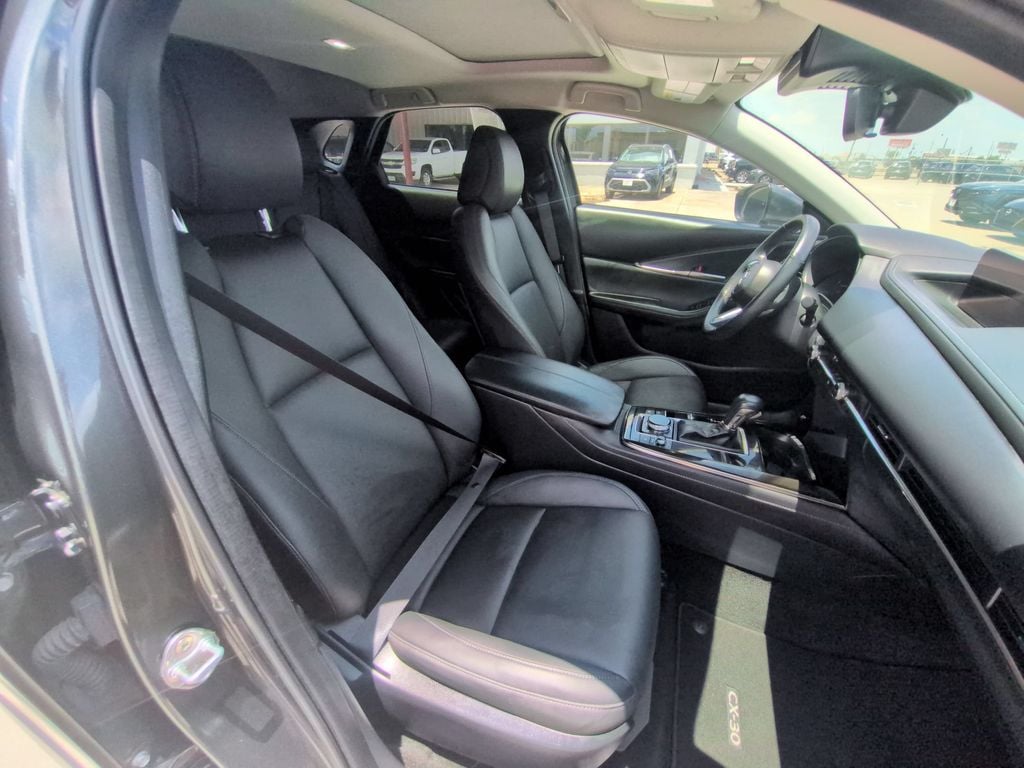 Thumbnail: 2025 Mazda CX-30 - 30