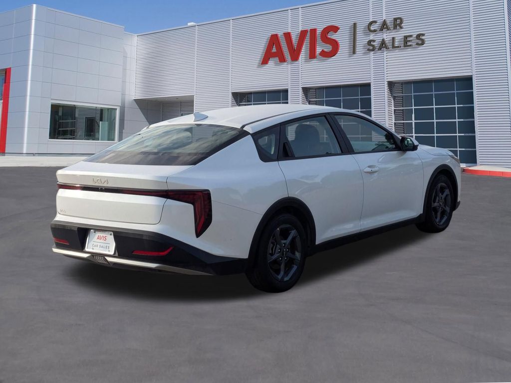 Thumbnail: 2025 Kia K4 - 6