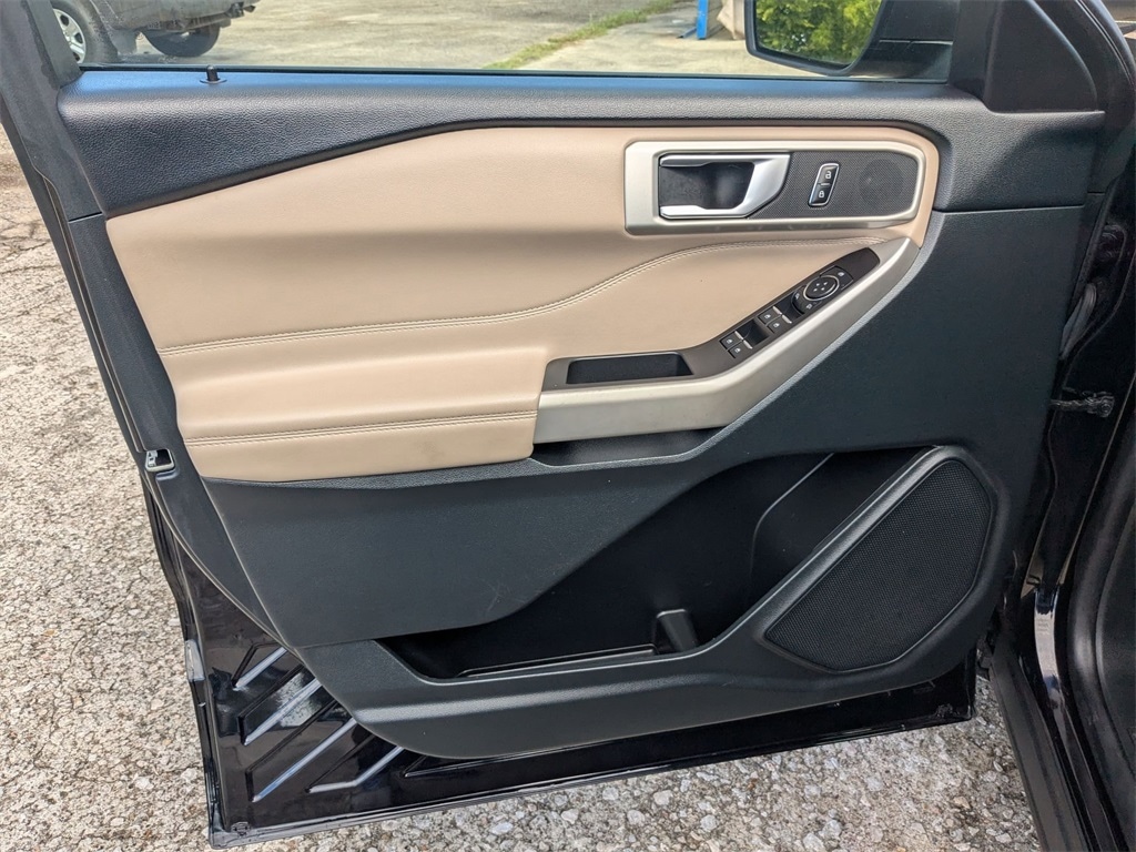 Thumbnail: 2023 Ford Explorer - 11