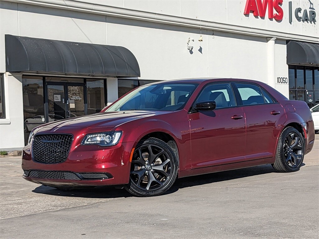 Used 2022 Chrysler 300 For Sale at AVIS Car Sales VIN 2C3CCAAG7NH241390