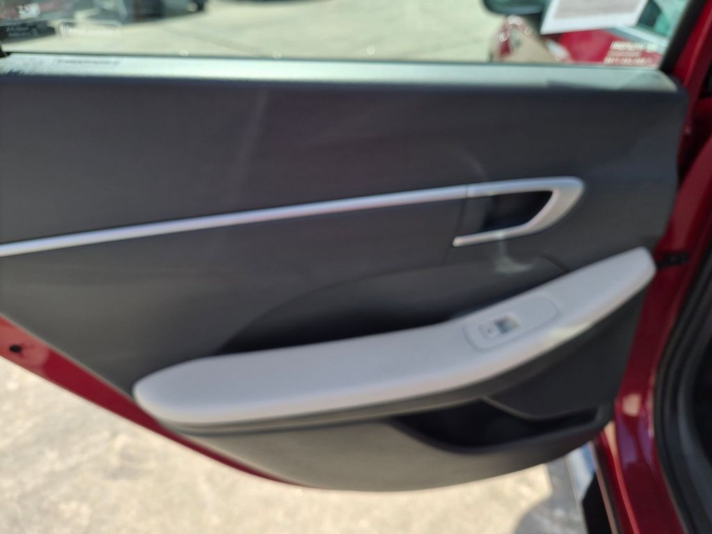 Thumbnail: 2025 Hyundai Sonata - 21