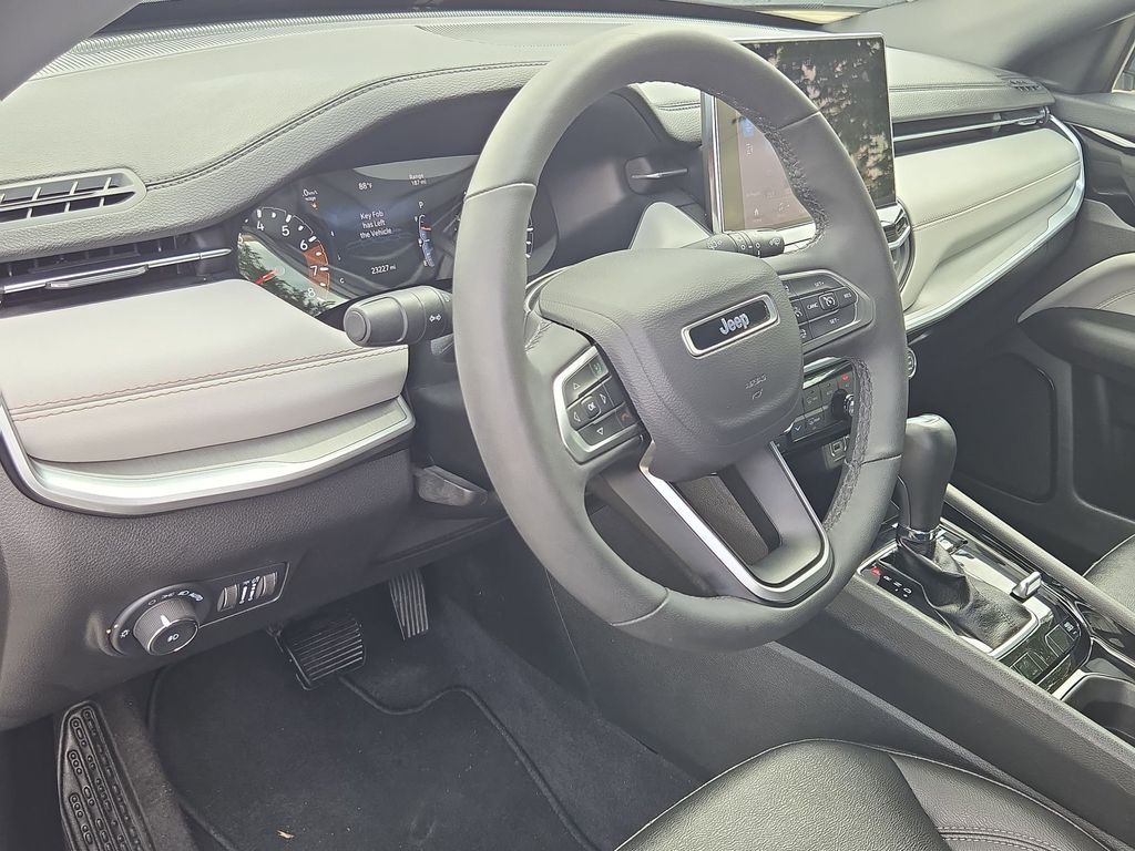 Thumbnail: 2025 Jeep Compass - 15