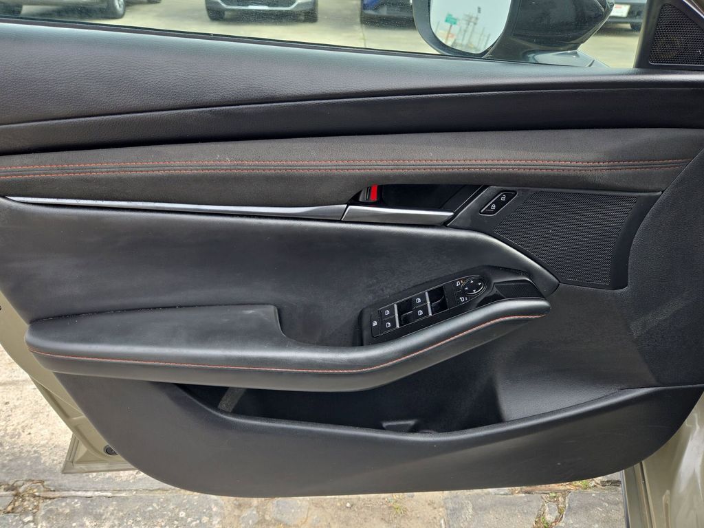 Thumbnail: 2024 Mazda Mazda3 - 11