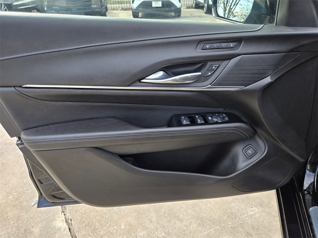 Thumbnail: 2024 Cadillac CT4 - 11