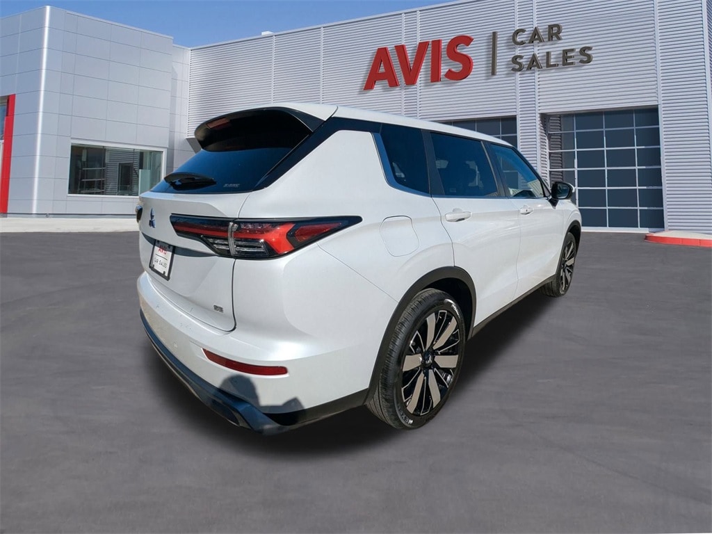 Thumbnail: 2025 Mitsubishi Outlander - 6