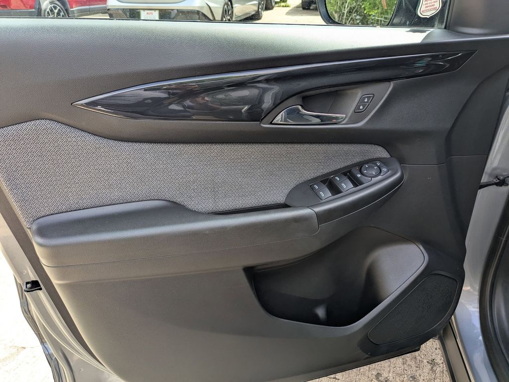 Thumbnail: 2025 Chevrolet TrailBlazer - 9