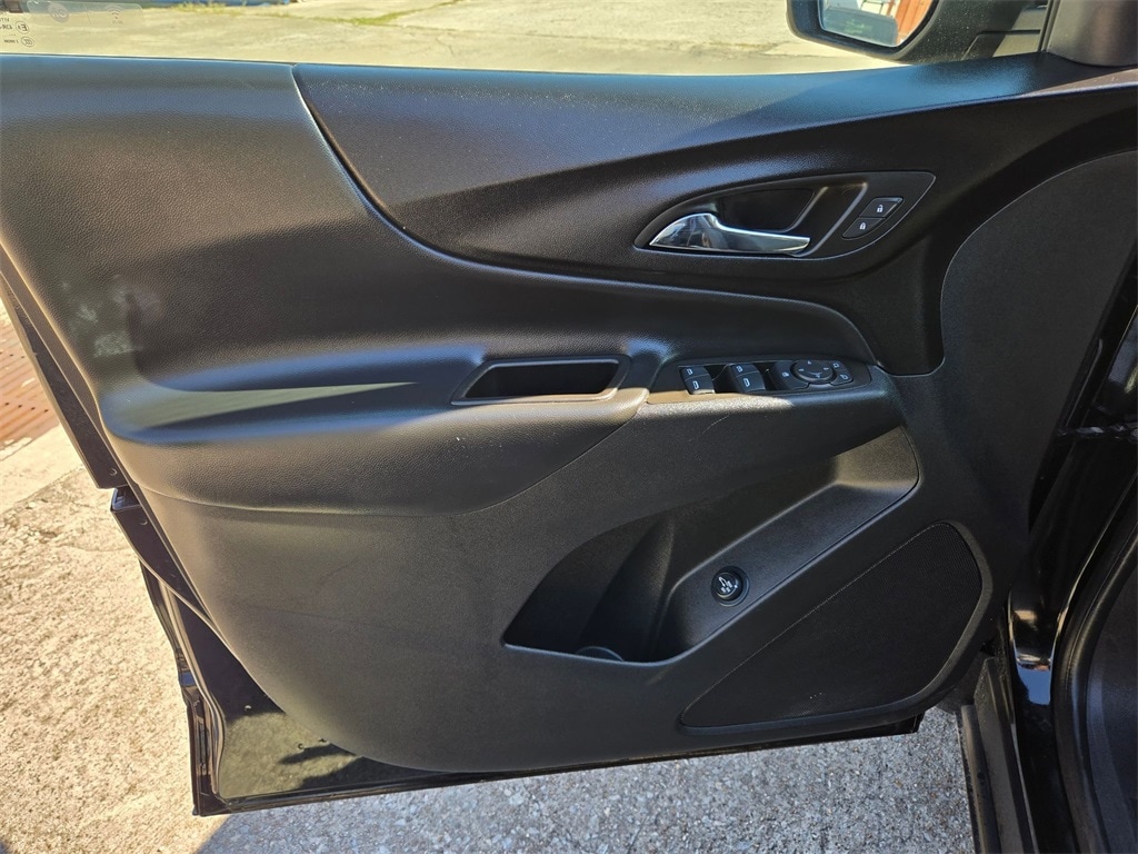 Thumbnail: 2024 Chevrolet Equinox - 13