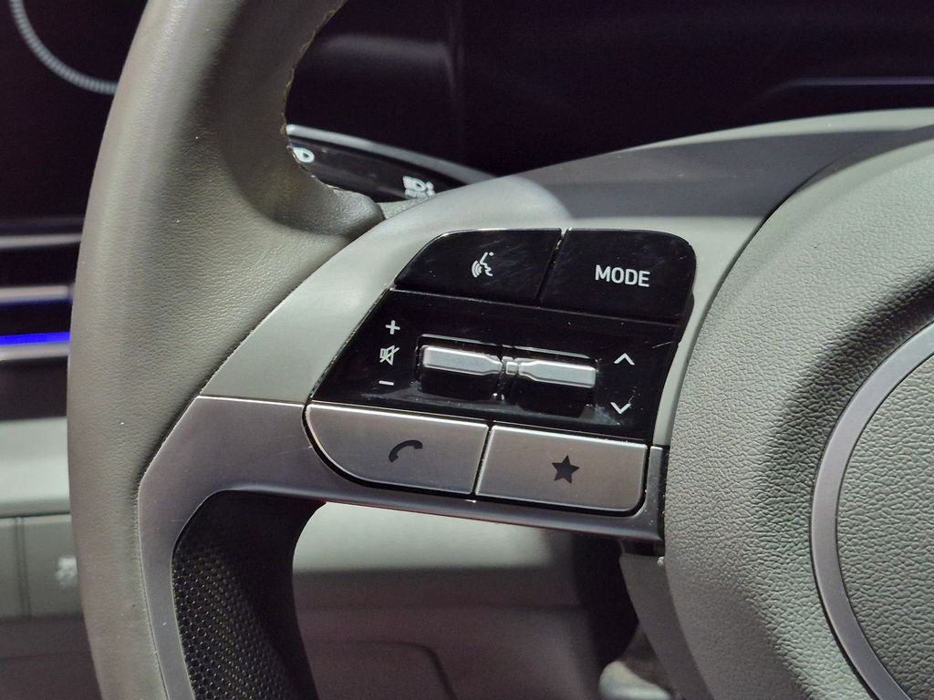 Thumbnail: 2025 Hyundai Elantra - 15