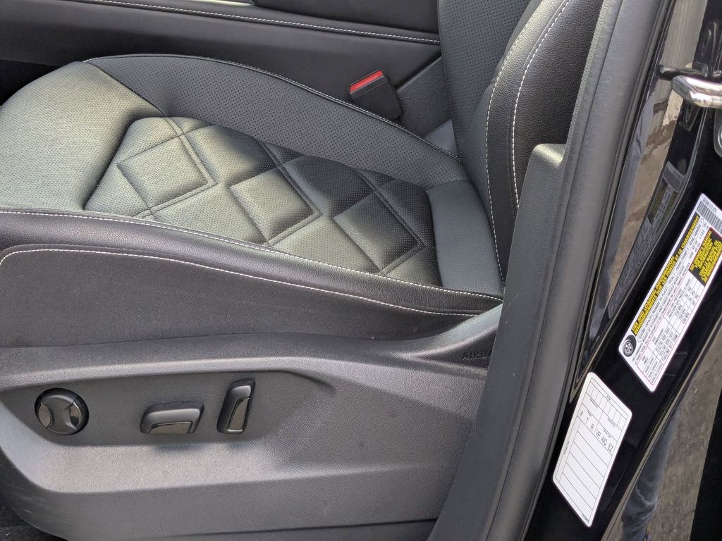 Thumbnail: 2025 Volkswagen Atlas - 22