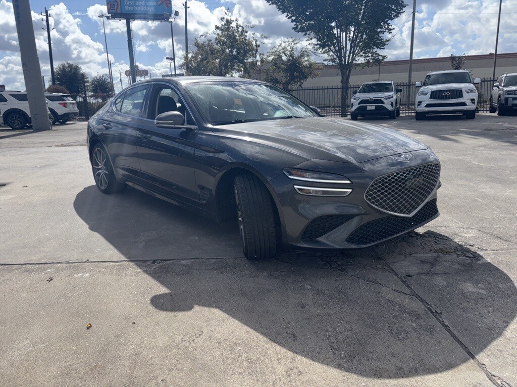 2023 Genesis G70 2.0T Sport Prestige photo 3