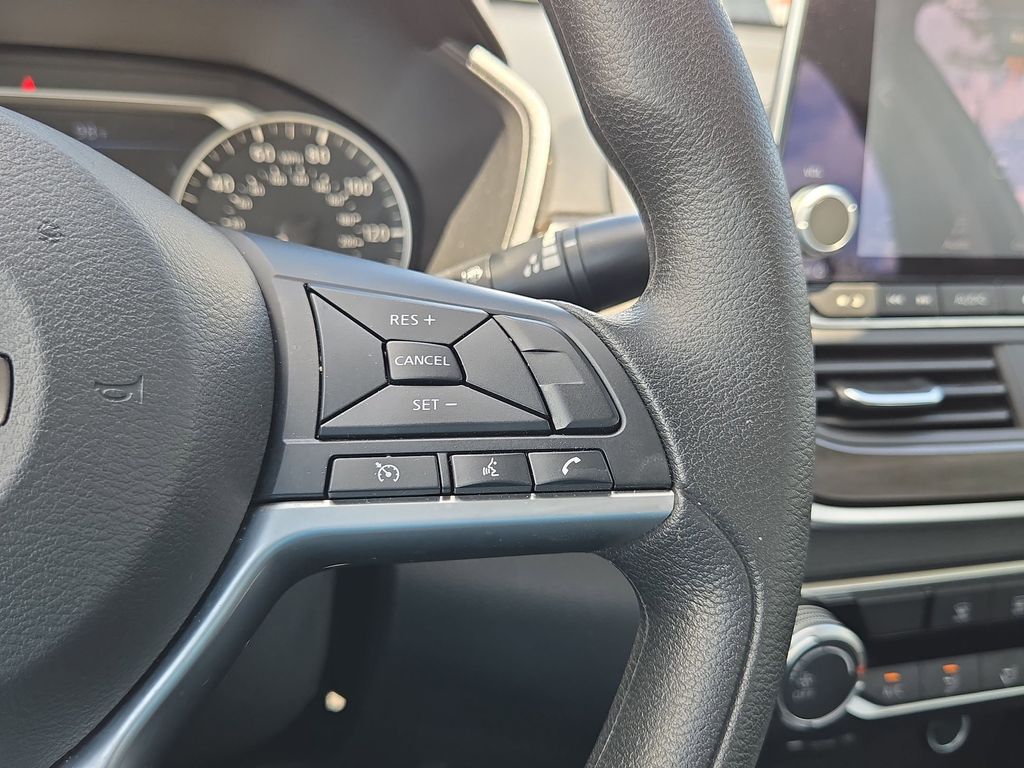Thumbnail: 2025 Nissan Altima - 21