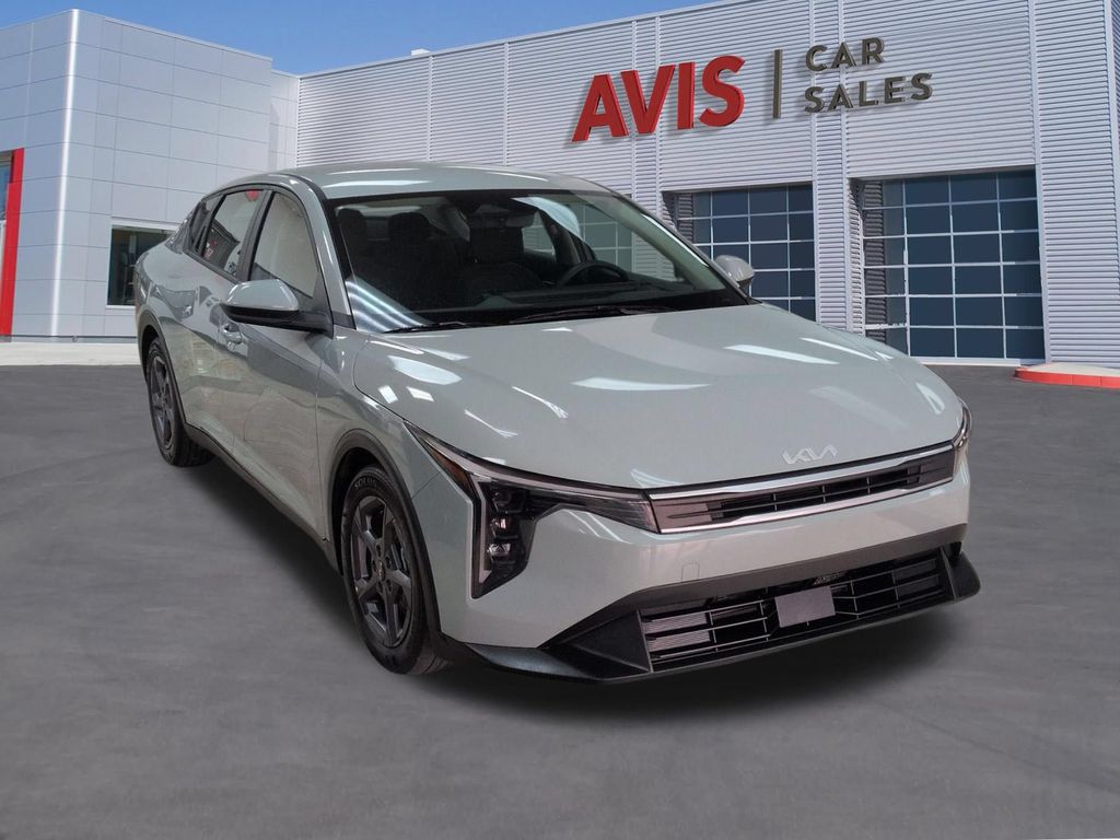 Thumbnail: 2025 Kia K4 - 3