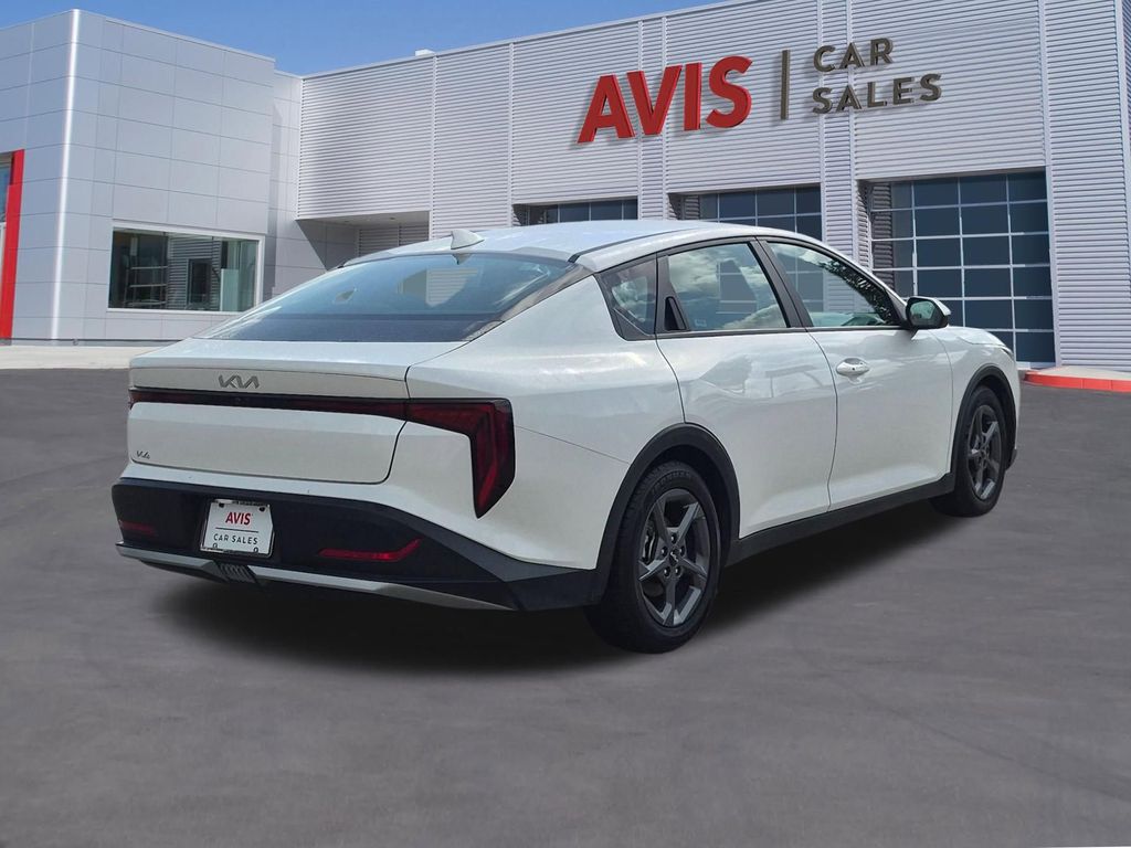 Thumbnail: 2025 Kia K4 - 6