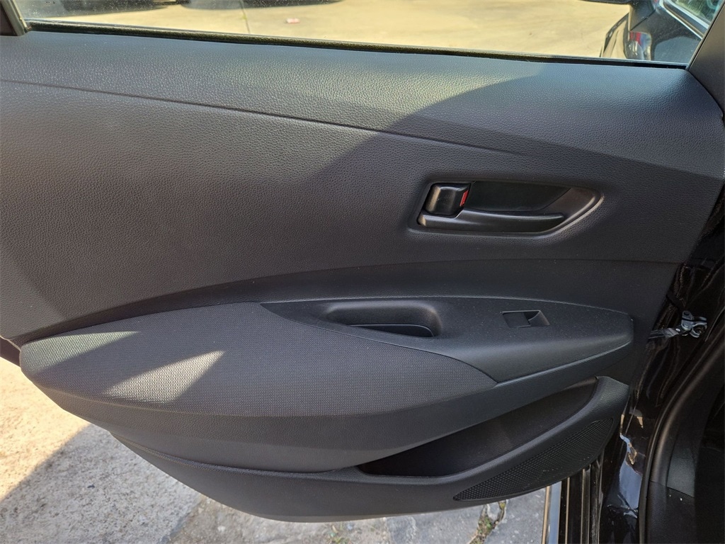 Thumbnail: 2025 Toyota Corolla - 25