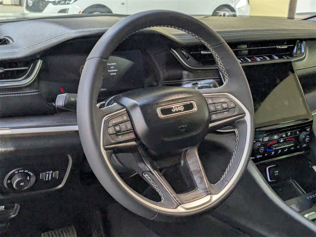 Thumbnail: 2024 Jeep Grand Cherokee L - 15