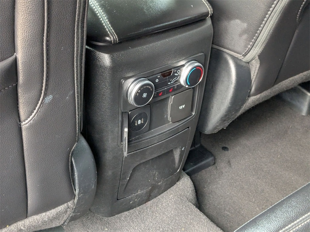 2023 Ford Explorer Limited 29