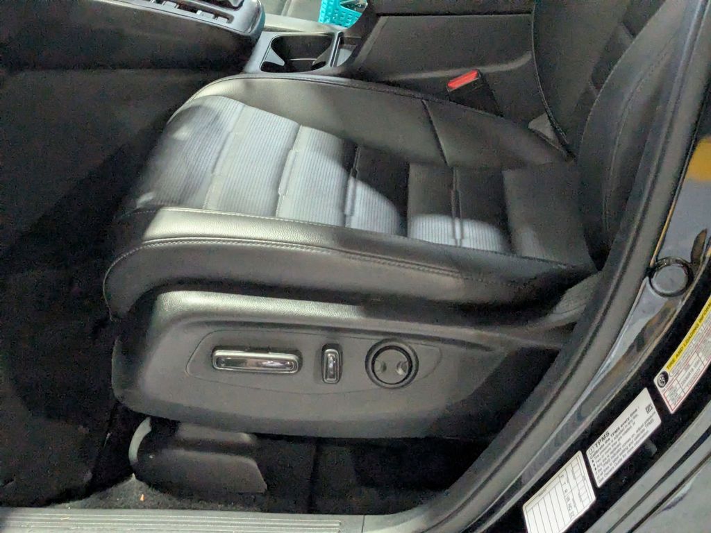 Thumbnail: 2025 Honda CR-V - 21