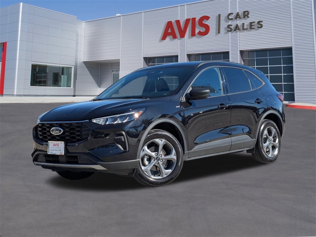 2025 Ford Escape ST-Line's photo