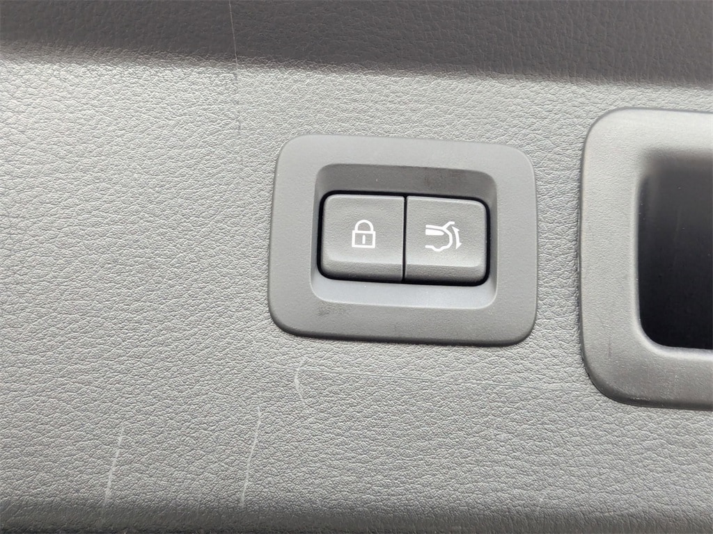 Thumbnail: 2025 Mazda CX-50 - 31