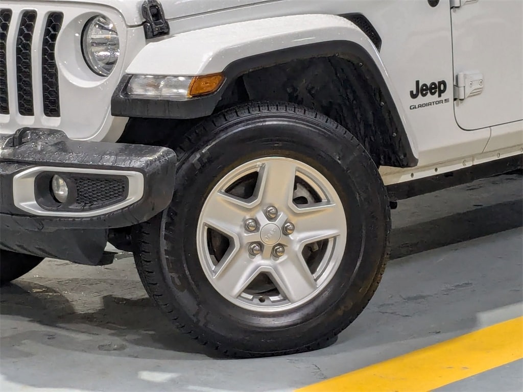 Thumbnail: 2023 Jeep Gladiator - 30