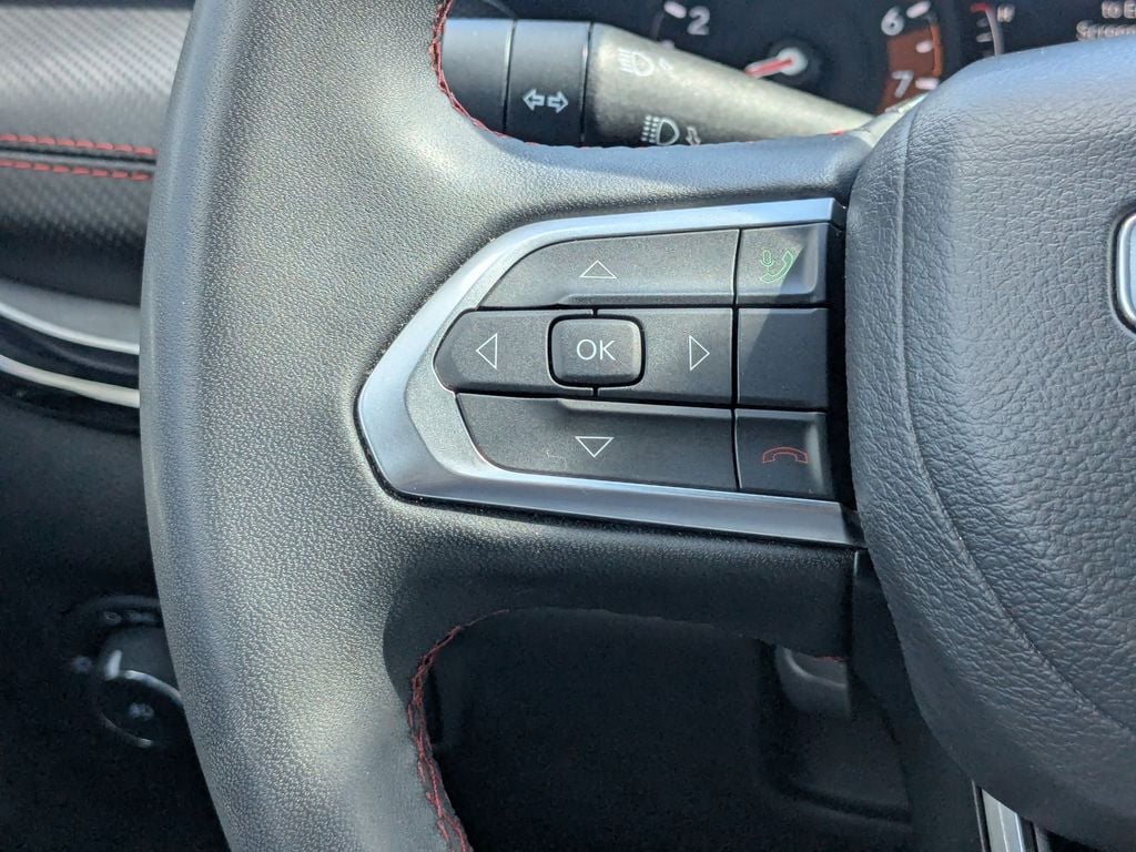 Thumbnail: 2025 Jeep Compass - 13