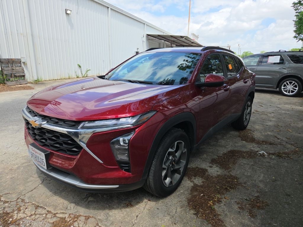 Thumbnail: 2025 Chevrolet Trax - 1