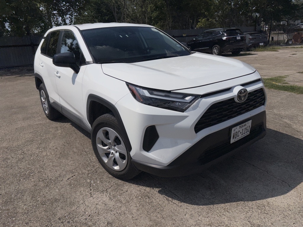 Thumbnail: 2025 Toyota RAV4 - 3