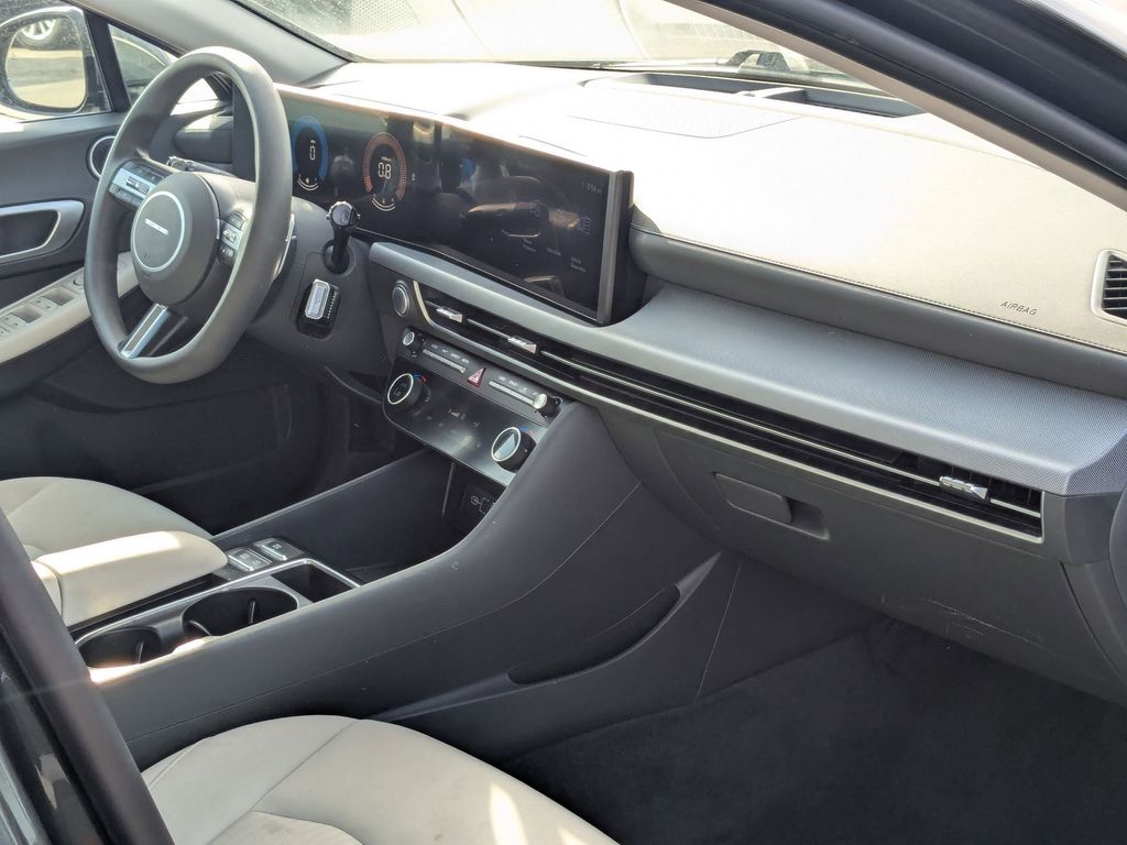 Thumbnail: 2025 Hyundai Sonata - 28