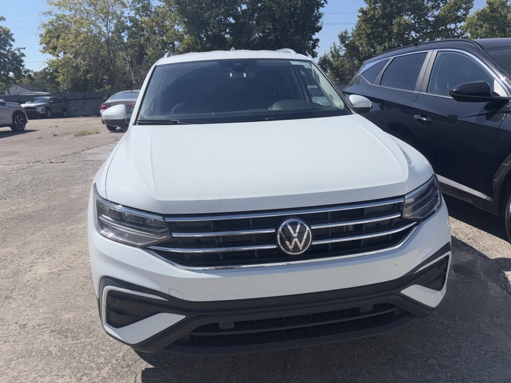 Thumbnail: 2024 Volkswagen Tiguan - 2