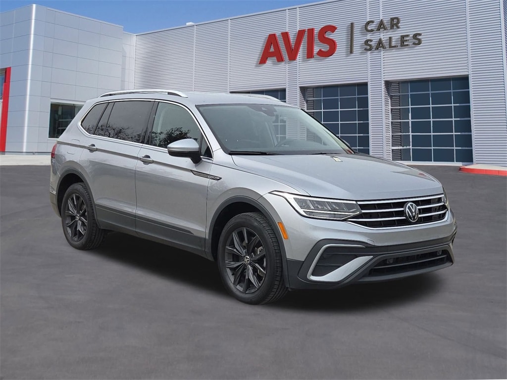 Thumbnail: 2024 Volkswagen Tiguan - 3