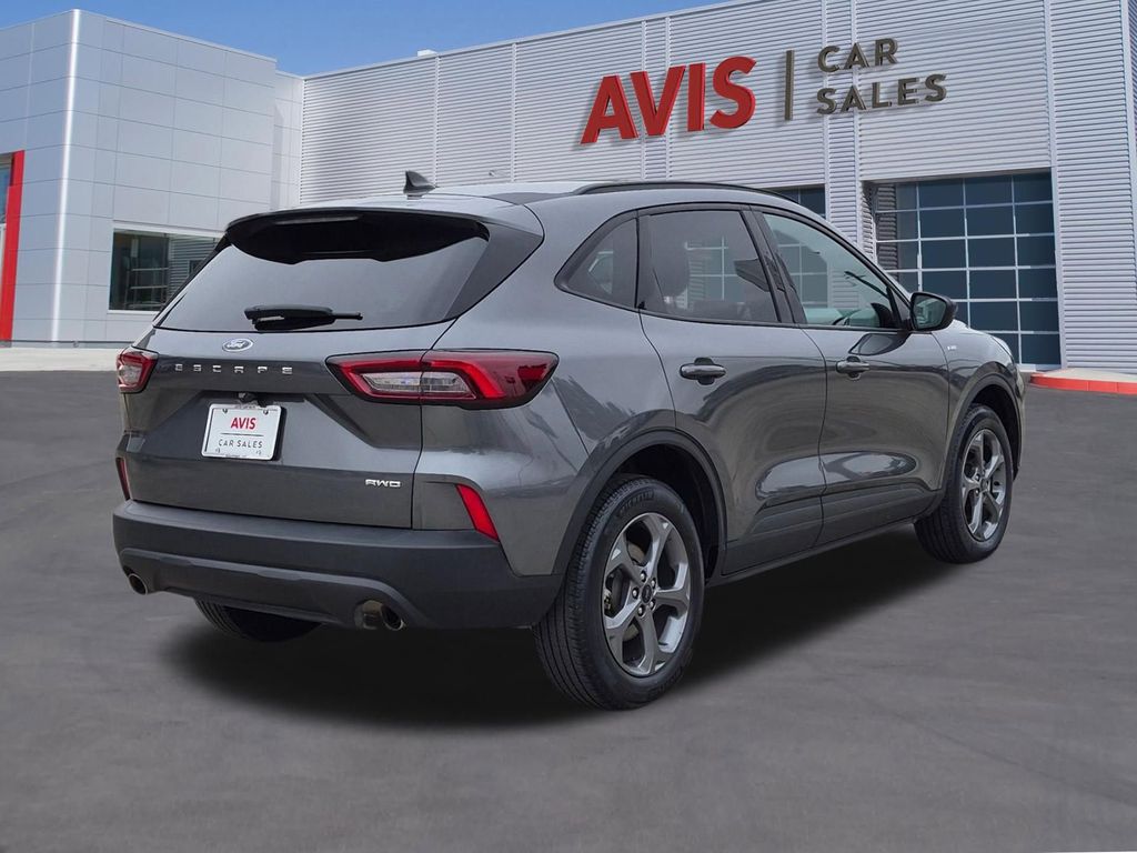 Thumbnail: 2025 Ford Escape - 6