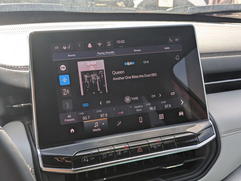 Thumbnail: 2025 Jeep Compass - 20