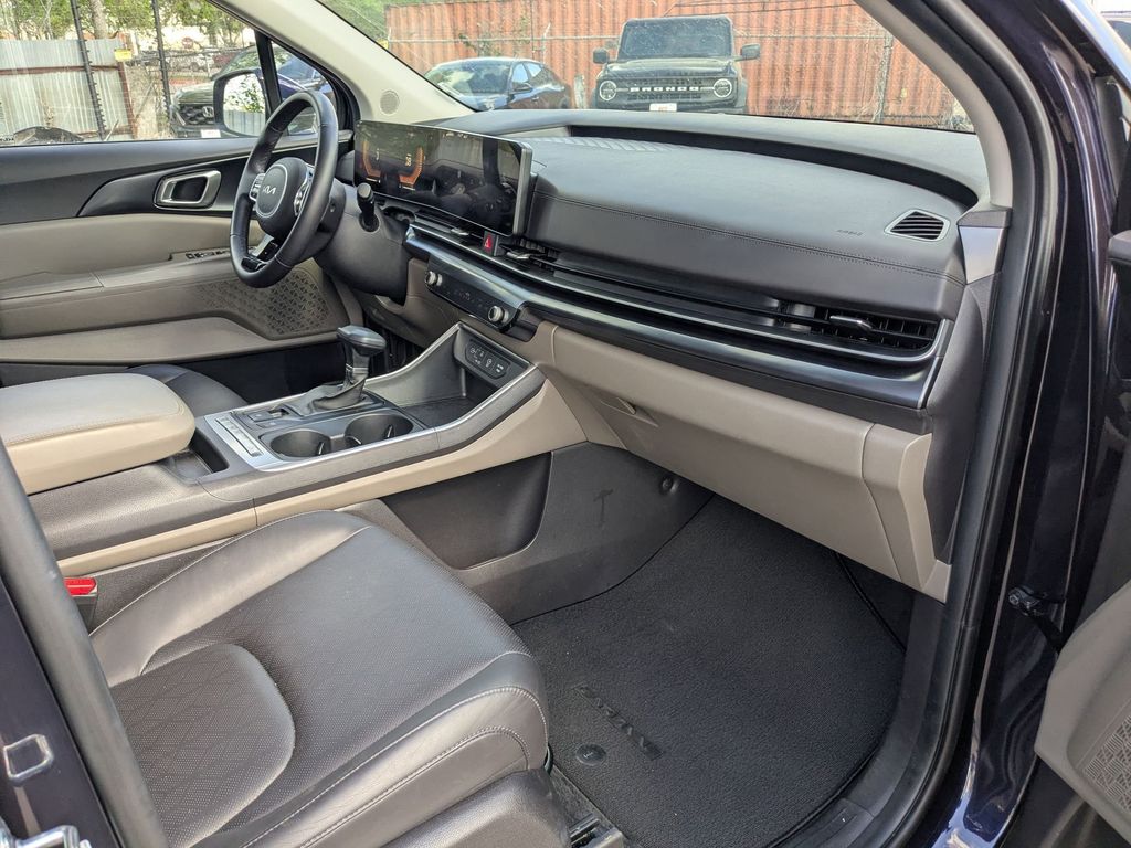 Thumbnail: 2025 Kia Carnival - 29