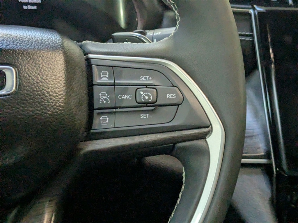 Thumbnail: 2024 Jeep Grand Cherokee L - 17